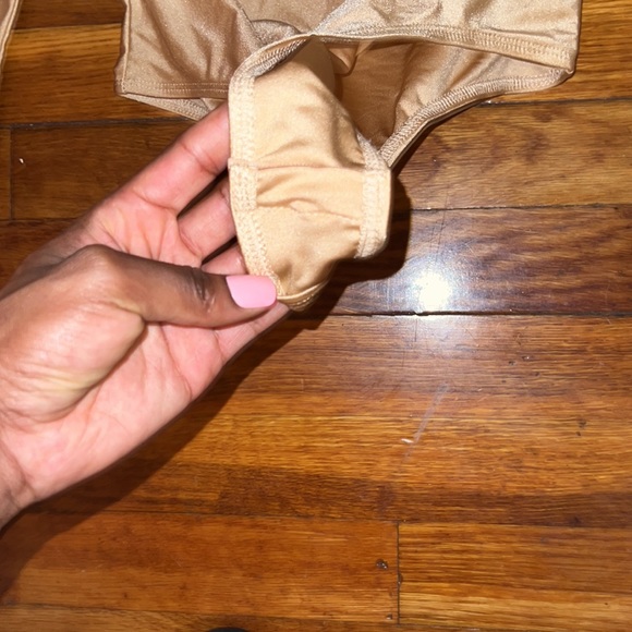 Body suit - Picture 4 of 4